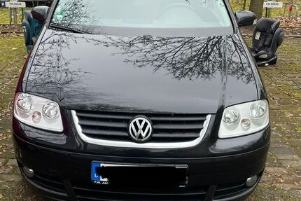 VW Touran 151.229 km 2.500 &euro; Münster 48151