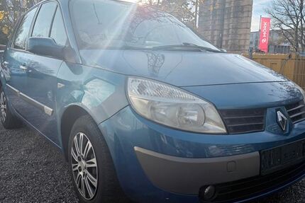 Renault Scenic 137.300 km 1.990 € Korntal-Münchingen 70825