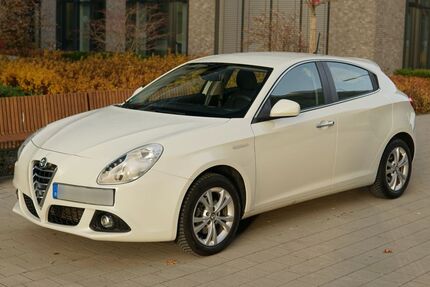 Alfa Romeo Giulietta 109.000 km 8.450 &euro; Nürnberg 90403