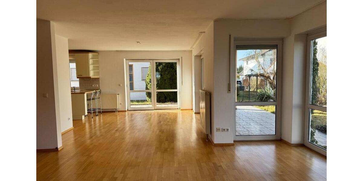 Einfamilienhaus Straubing - 5 Zimmer, 160 m&sup2;, 1.450&euro; | Angebot:25431384
