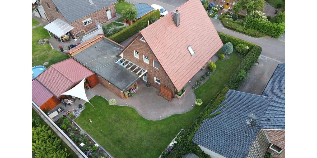 Einfamilienhaus Wiefelstede - 1 Zimmer, 140 m&sup2;, 590.000&euro; | Angebot:24806047