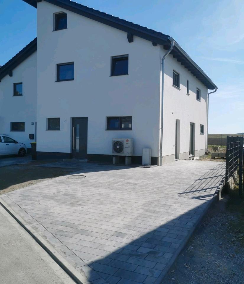 Neubau Doppelhaushälfte Haus Doppelhaus 6,5 Zimmer Rosdorf zentra zimmer