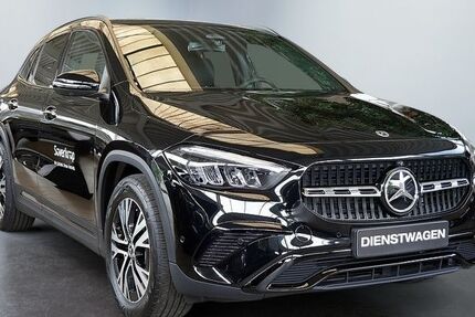 Mercedes-Benz GLA 180 9.999 km 44.950 &euro; Eutin 23701
