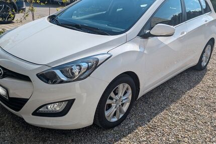 Hyundai i30 216.000 km 3.950 &euro; Waal 86875