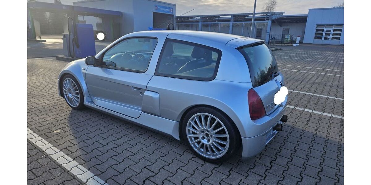 Renault Clio 98.900 km 43.800 &euro; bielefeld 33649