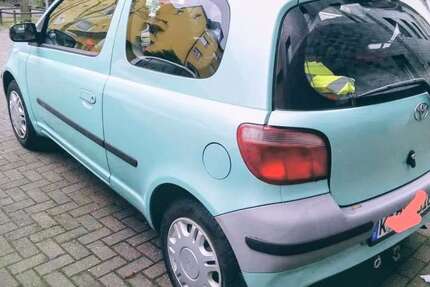 Toyota Yaris 207.000 km 1.100 &euro; Köln 51063