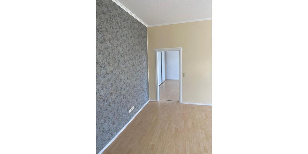 Etagenwohnung Zerbst (Anhalt) - 2 Zimmer, 65 m&sup2;, 655&euro; | Angebot:26339606