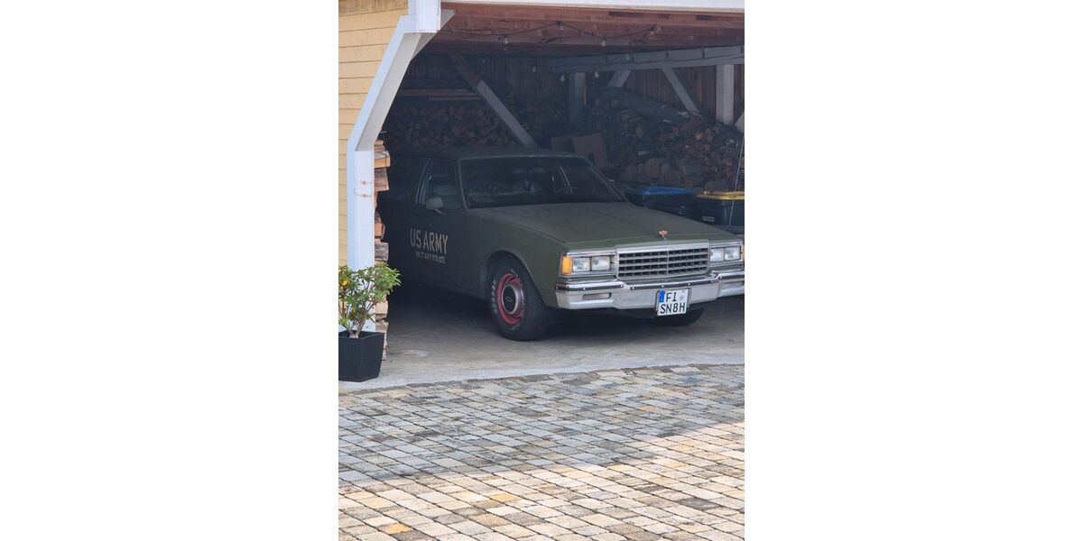 Chevrolet Caprice 70.000 km 8.500 &euro; Finsterwalde 03238