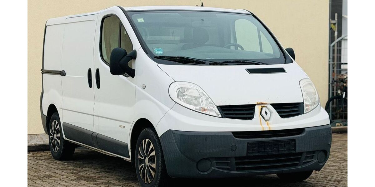 Renault Trafic 219.000 km 4.799 &euro; Au am Rhein 76474