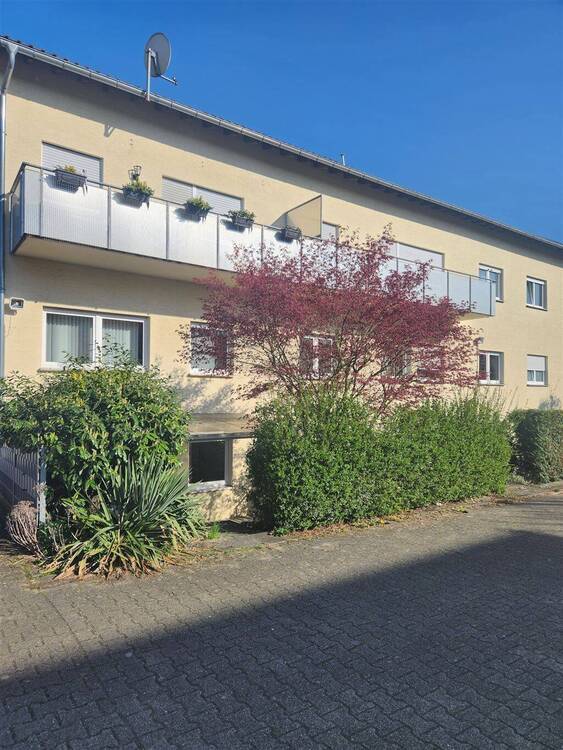 2 Zimmer Terrassenwohnung in Stadtnähe