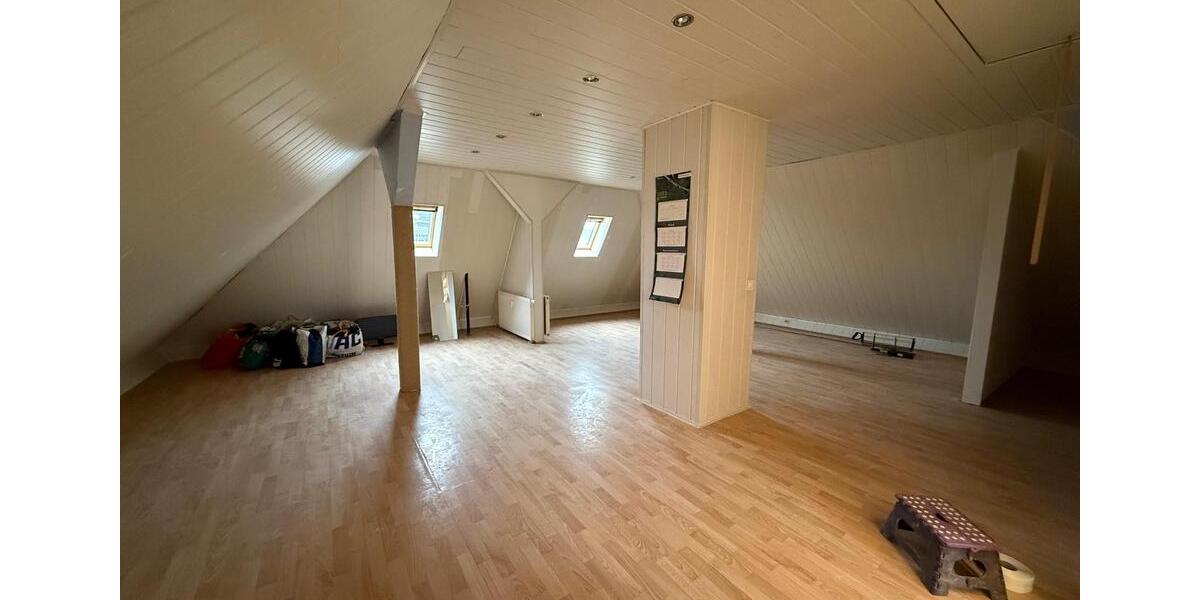 Dachgeschoßwohnung Neuwied - 1 Zimmer, 55 m&sup2;, 450&euro; | Angebot:25050438
