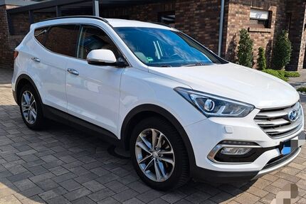 Hyundai SANTA FE 63.000 km 22.899 &euro; Friesoythe 26169