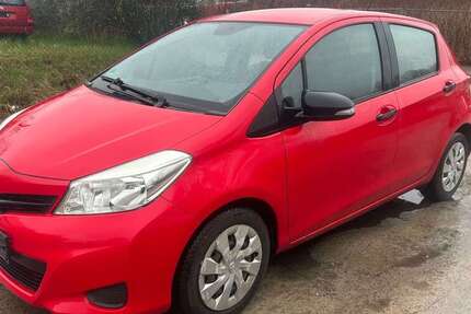 Toyota Yaris 205.000 km 3.990 &euro; Chemnitz 09114