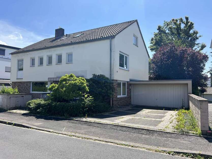 Haus zum Kaufen in Siegburg 760.000 € 295.75 m²