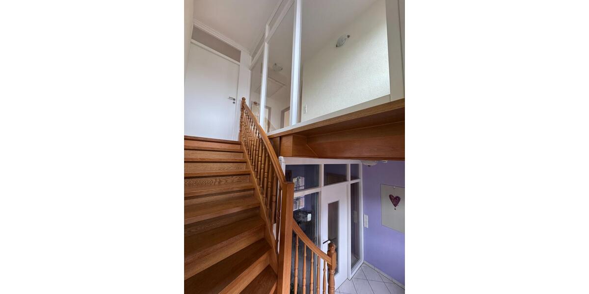 Helle Dachgeschosswohnung in ruhiger, zentrumsnaher Lage 2 zimmer