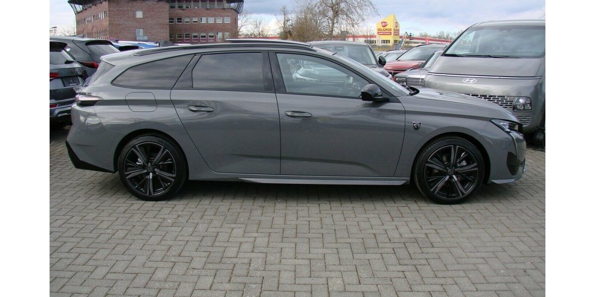 Peugeot 308 1.5 BlueHDi GT Preimium ACC LED AHK Pano Focal 14.551 km 29.980 &euro; Falkensee 14612