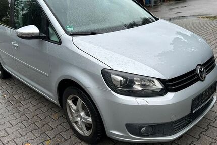 VW Touran 271.199 km 5.500 € Viernheim 68519