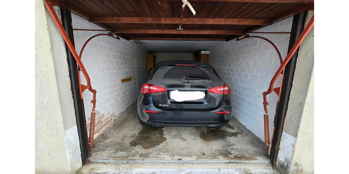 Modernisierte 3-Zimmer Wohnung mit Balkon und Garage zu verkaufen 3 zimmer