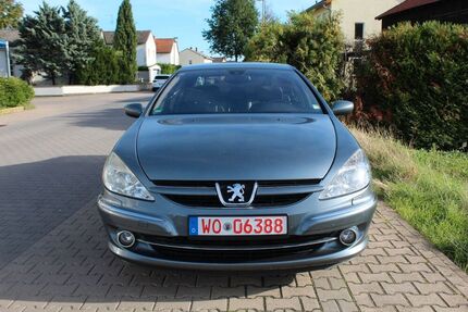 Peugeot 607