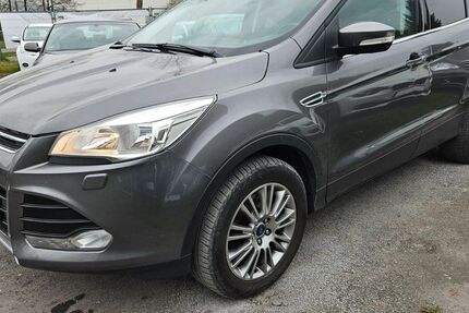 Ford Kuga 210.000 km 7.400 &euro; Steinfurt 48565