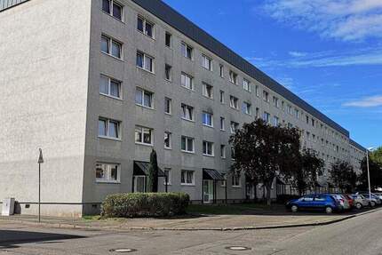 Urbanes Wohnen mit Balkon - hell, pflegeleicht, zeitlos 2 zimmer