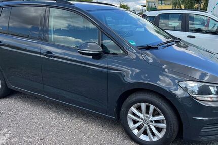 VW Touran 265.127 km 8.390 &euro; Oschatz 04758