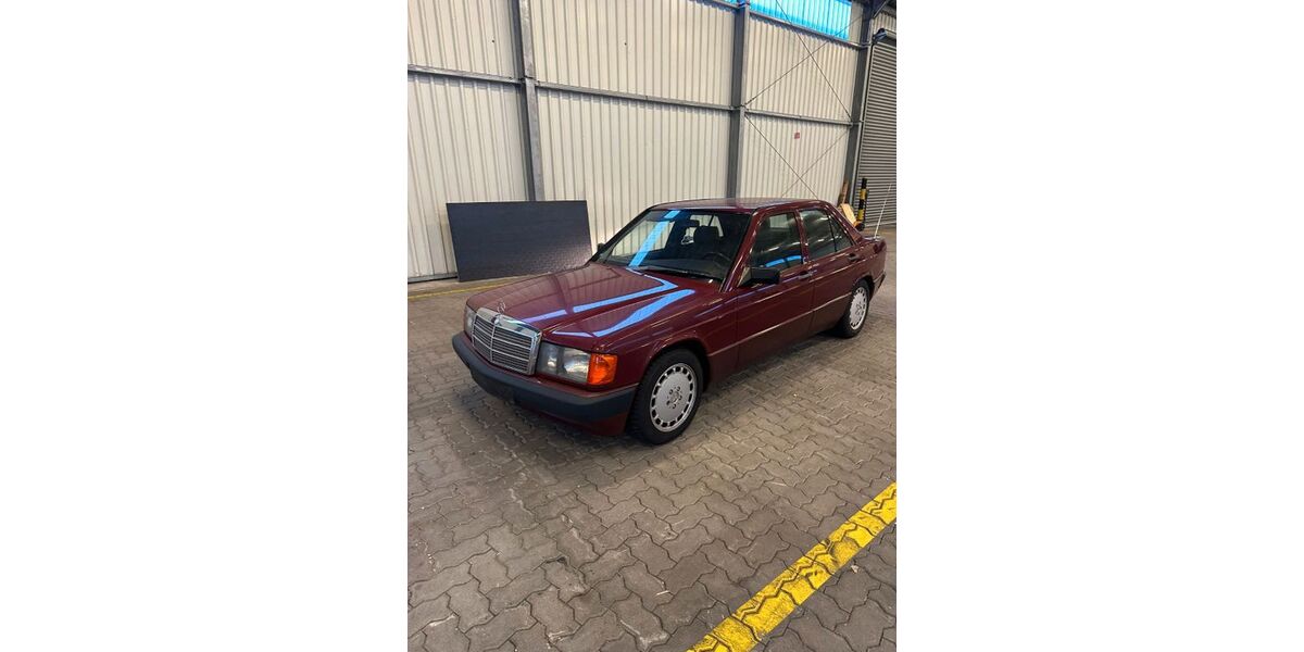 Mercedes-Benz 190 270.000 km 10.900 &euro; Lübeck 23554