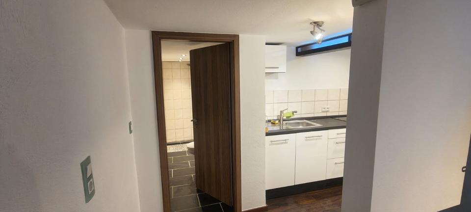 gemütliche 1-Zimmer Wohnung inkl. Einbauküche und Balkonkraftwerk 1 zimmer