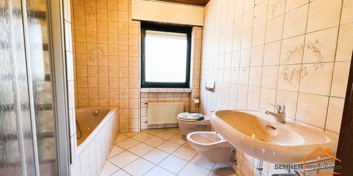 Etagenwohnung Arnsberg Neheim-Hüsten - 4 Zimmer, 120 m&sup2;, 960&euro; | Angebot:26188403