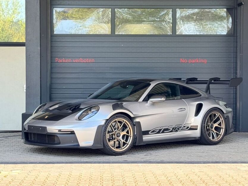 992