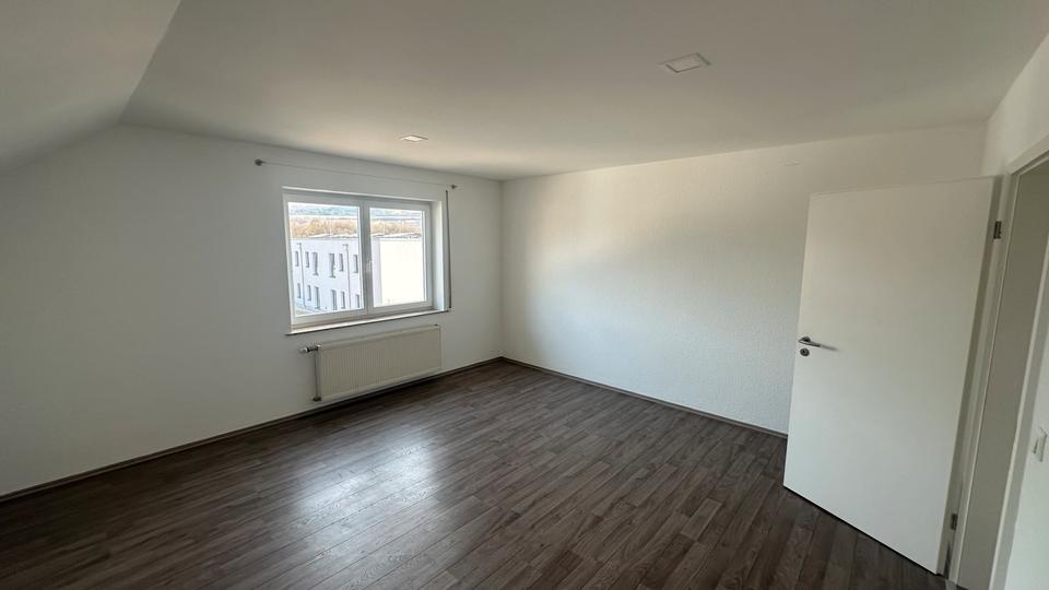 Etagenwohnung Blankenhain - 4 Zimmer, 125 m&sup2;, 900&euro; | Angebot:26319721