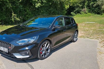 Ford Focus 65.000 km 24.900 &euro; Loiching 84180