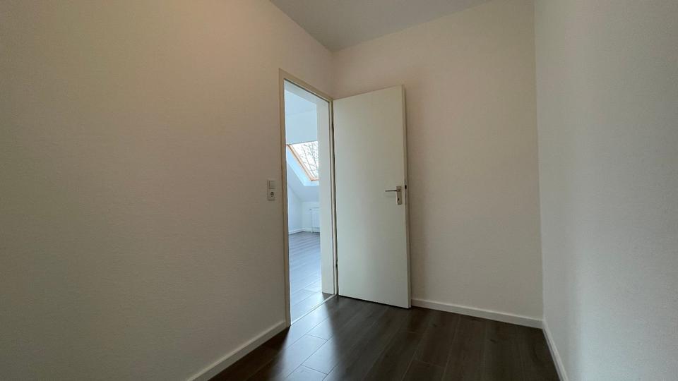 Dachgeschoßwohnung Delmenhorst Düsternort - 2.5 Zimmer, 54 m&sup2;, 650&euro; | Angebot:25854603