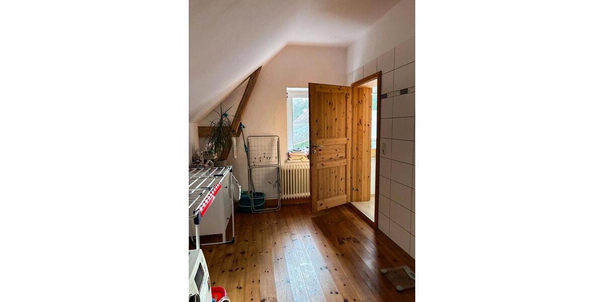 Dachgeschoßwohnung Oetzen - 3 Zimmer, 110 m&sup2;, 600&euro; | Angebot:26663746