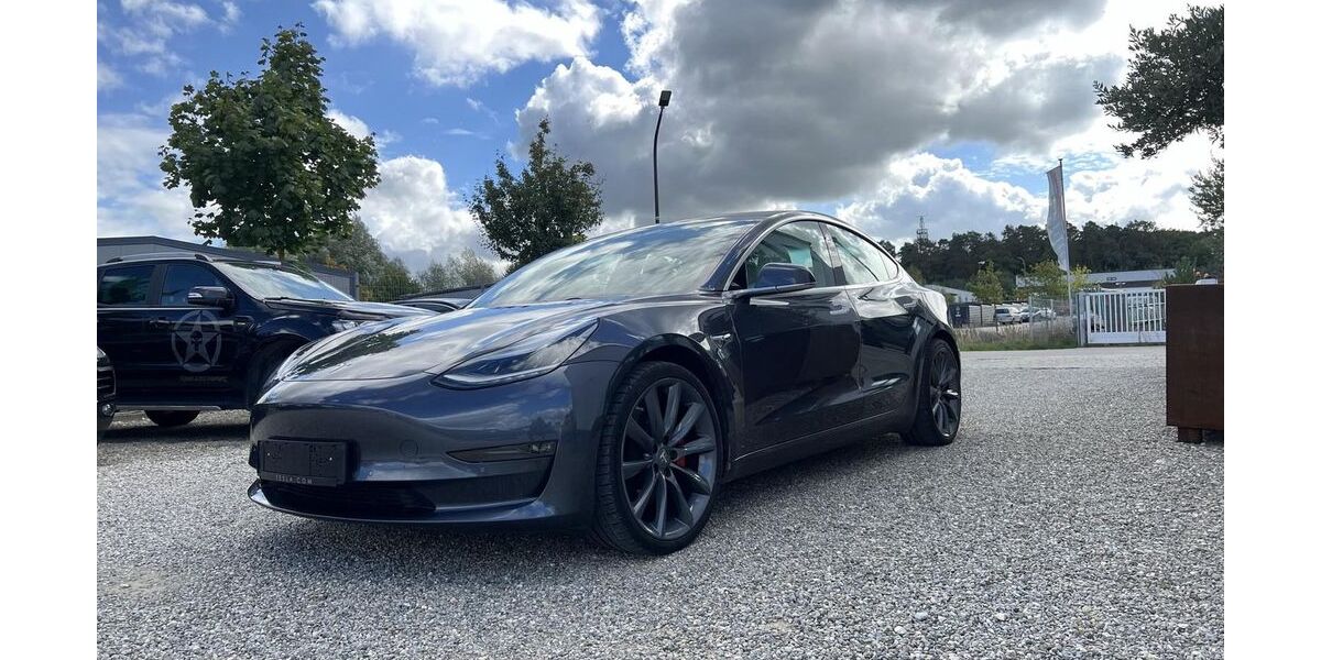 Tesla Model 3 115.000 km 25.900 &euro; Hohenwart 86558