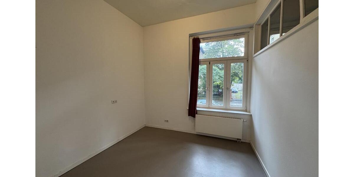 Villa Markkleeberg - 7 Zimmer, 307 m&sup2;, 3.950&euro; | Angebot:23198094