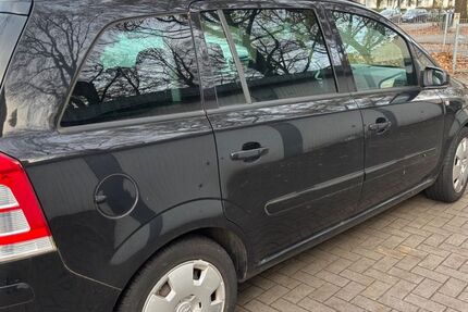 Opel Zafira 178.500 km 3.800 € Hamburg 21149