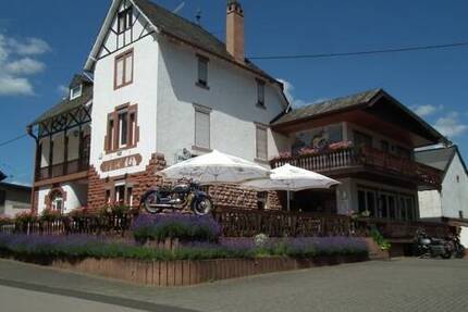 Besondere Immobilie! Gasthof in einem charmanten historischen Gebäude inkl. Campingplatz zimmer