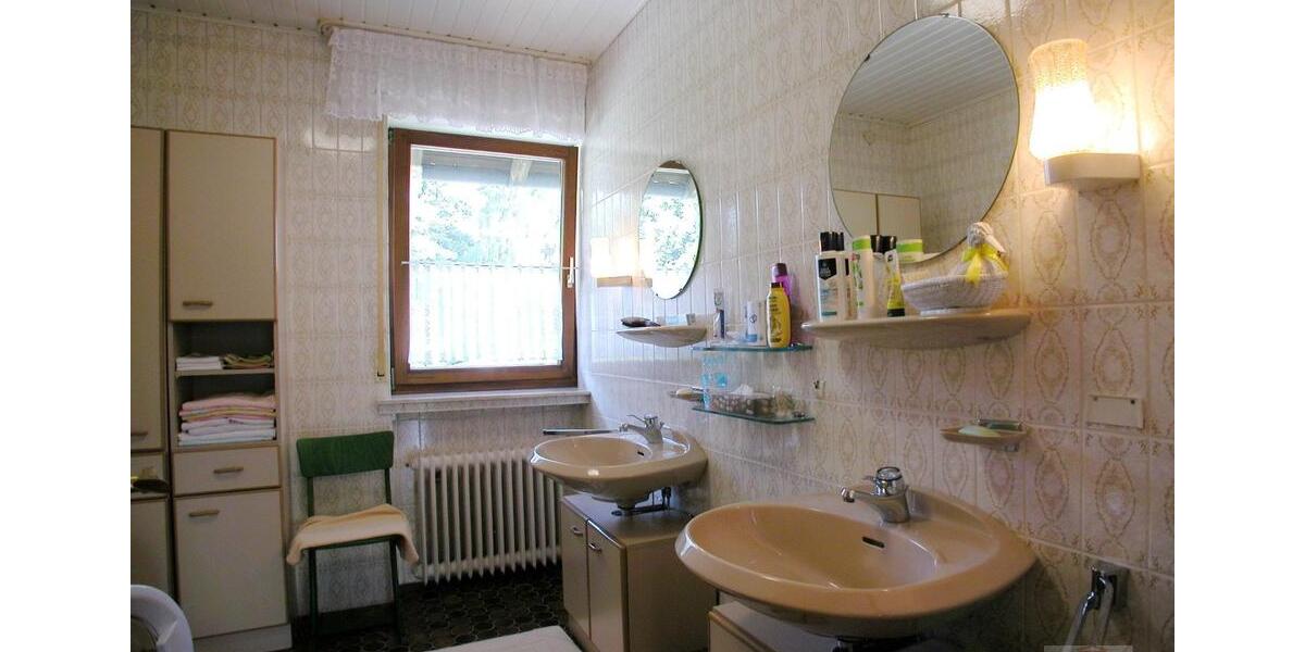 Etagenwohnung Bad Lippspringe - 1 Zimmer, 40 m&sup2;, 650&euro; | Angebot:26354377