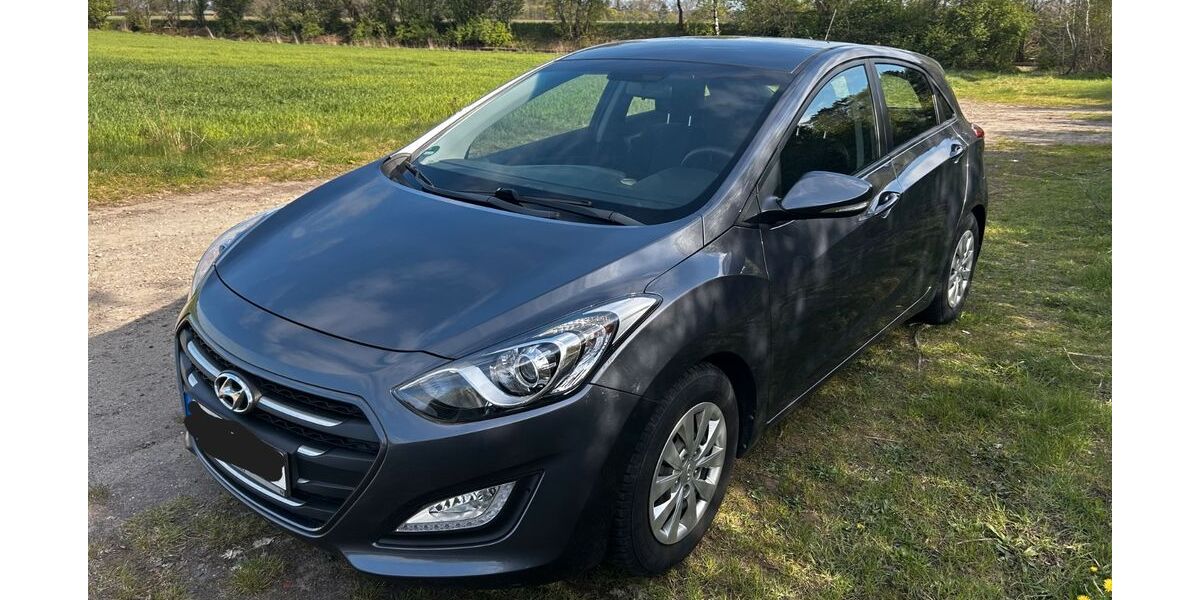Hyundai i30 57.300 km 10.750 &euro; Heidenau 21258