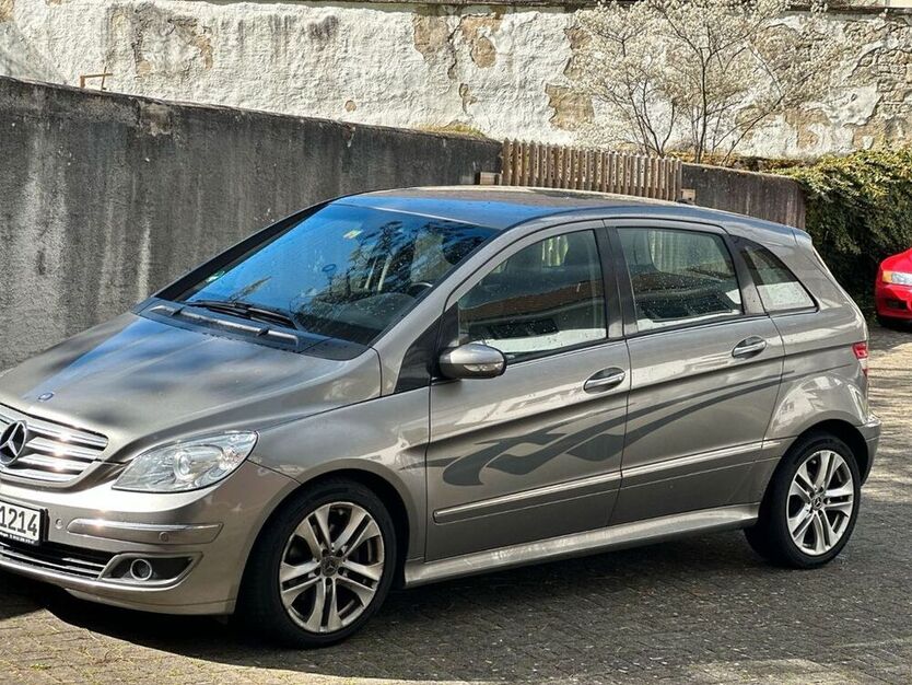 B 200