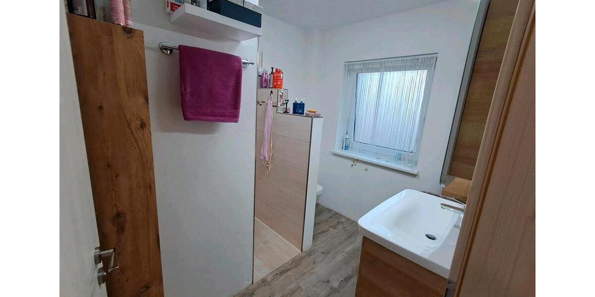 Doppelhaushälfte Langenhorn - 5 Zimmer, 140 m&sup2;, 1.500&euro; | Angebot:26132510