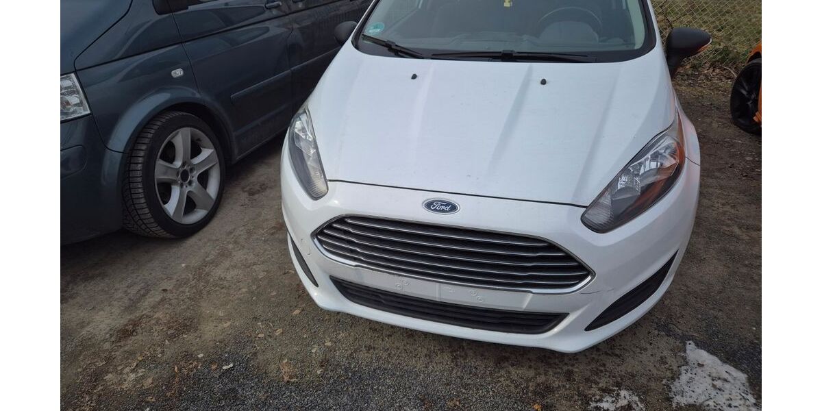 Ford Fiesta 191.000 km 2.450 &euro; wunstorf 31515