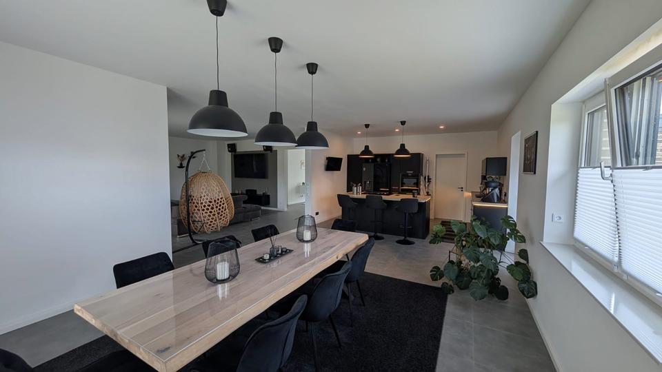 Bungalow Bienenbüttel - 4 Zimmer, 180 m&sup2;, 680.000&euro; | Angebot:26819003
