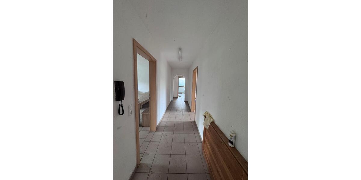 Mehrfamilienhaus, Wohnhaus Bad Neualbenreuth - 14 Zimmer, 254 m&sup2;, 220.000&euro; | Angebot:27147837