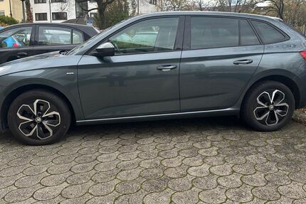 Skoda Scala 313.000 km 8.888 &euro; München 81243