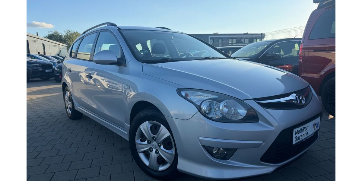 Hyundai i30 153.000 km 2.799 &euro; Weiden 92637