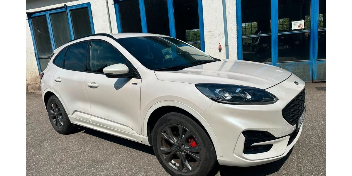 Ford Kuga 39.990 km 24.900 &euro; Bad Griesbach 94086
