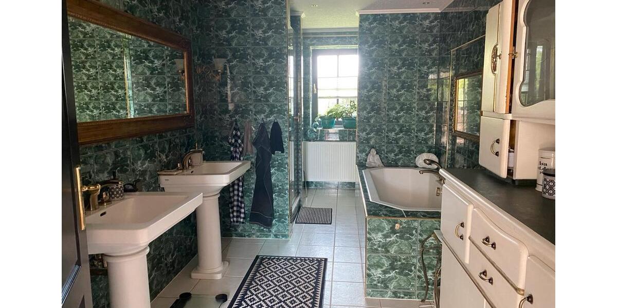 Einfamilienhaus Neuhardenberg - 7 Zimmer, 280 m&sup2;, 585.000&euro; | Angebot:27257875