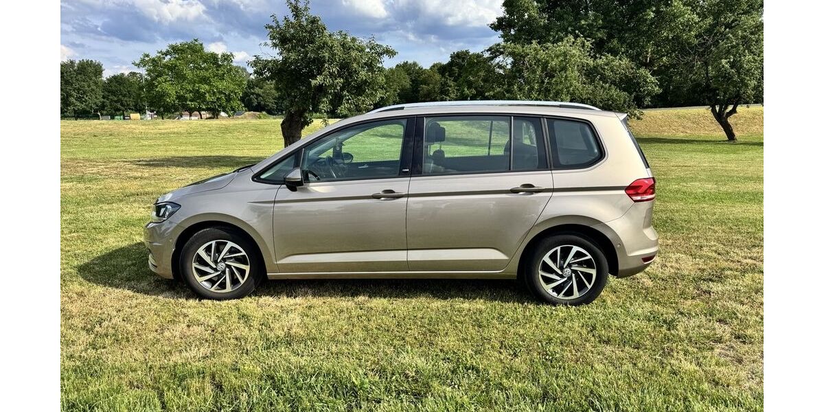 VW Touran 130.585 km 17.400 &euro; Gernsheim 64579